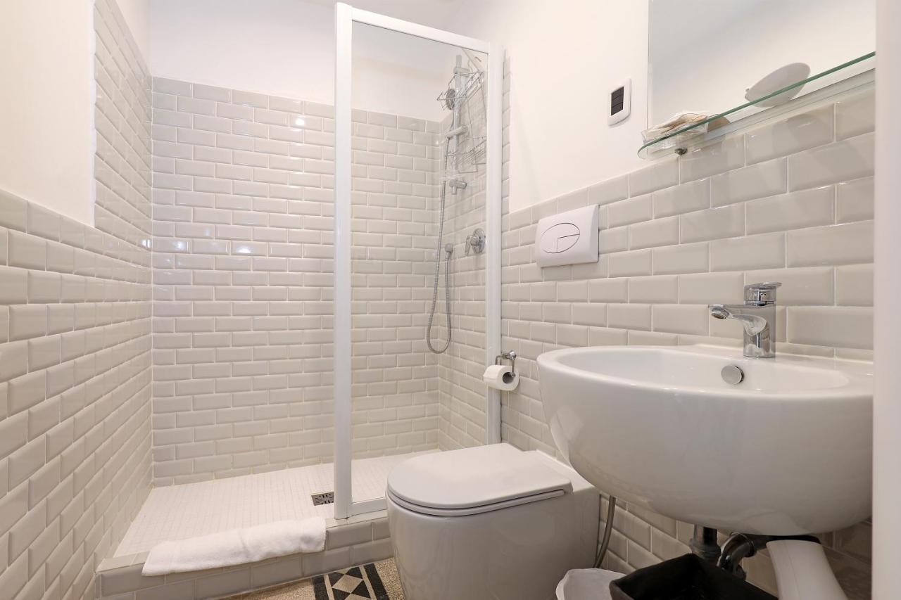 Residenza Mazzini Bed & Breakfast 2*