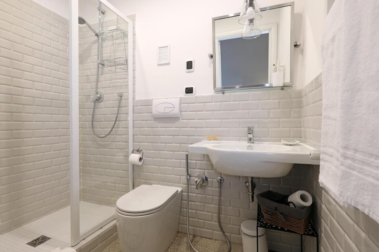 Bed & Breakfast Residenza Mazzini 2*
