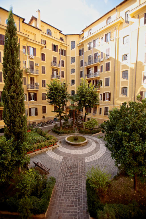 Bed & Breakfast Mazzini Rome